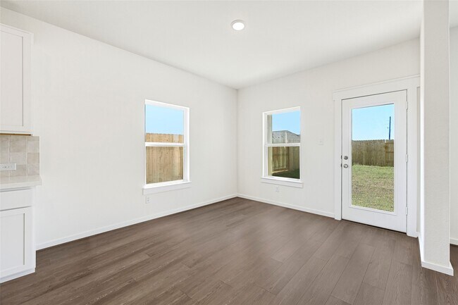 Building Photo - 4625 Peony Grn Dr