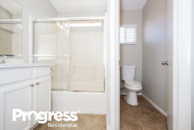 Building Photo - 5536 Cloudy Glen St