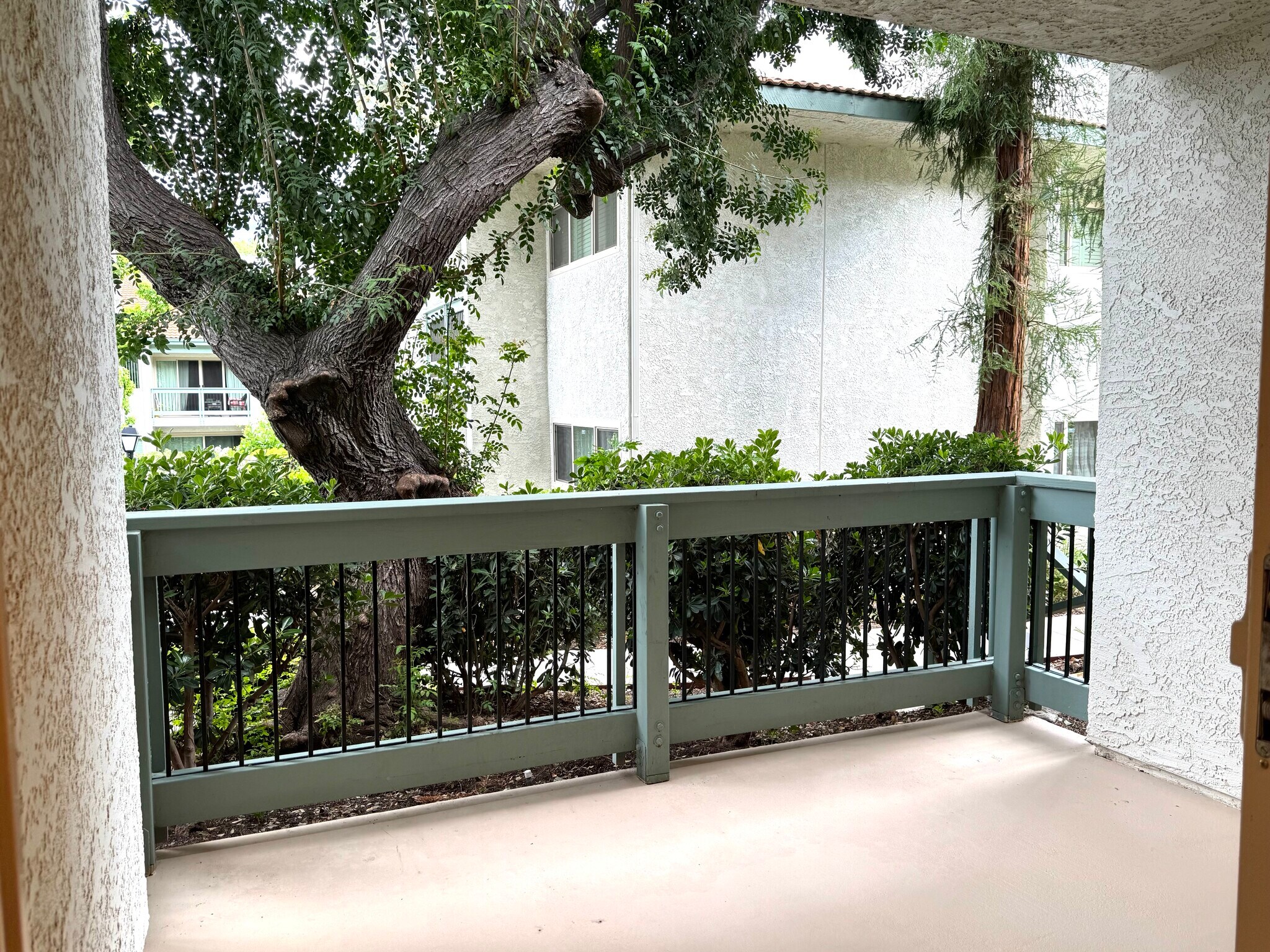 Building Photo - 4648 Park Granada