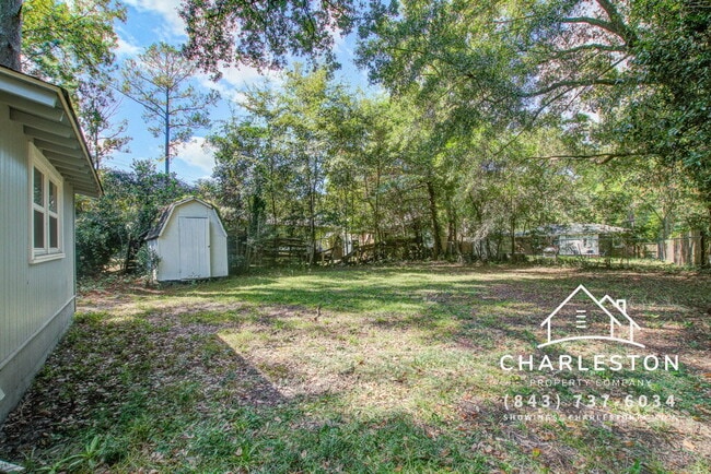 Building Photo - 118 Klein St