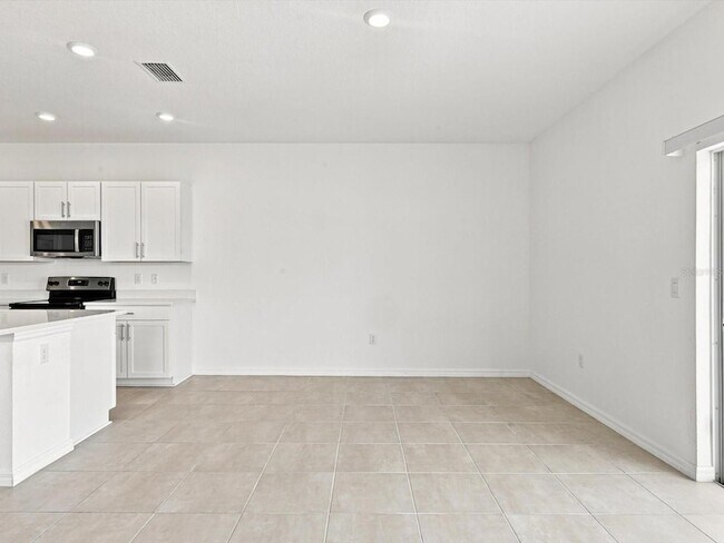 Building Photo - 5739 Archipelago St