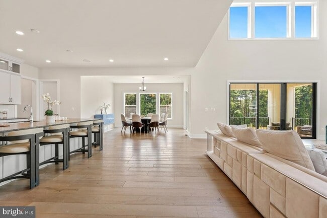 Building Photo - 12321 Potomac Hunt Rd