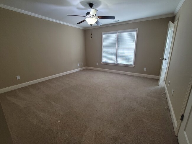 Building Photo - 340 Ridgemill View