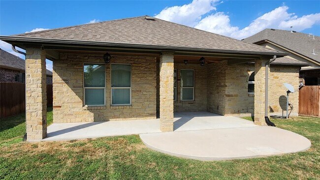 Building Photo - 16409 Pallazo Dr