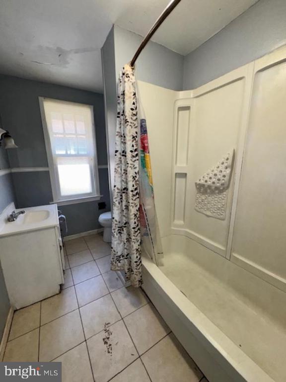 Building Photo - 1136 Stirling St