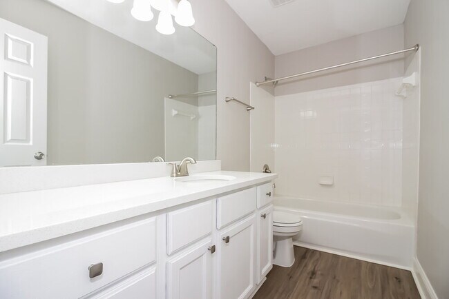 Building Photo - 1506 Appling Wood Cove S