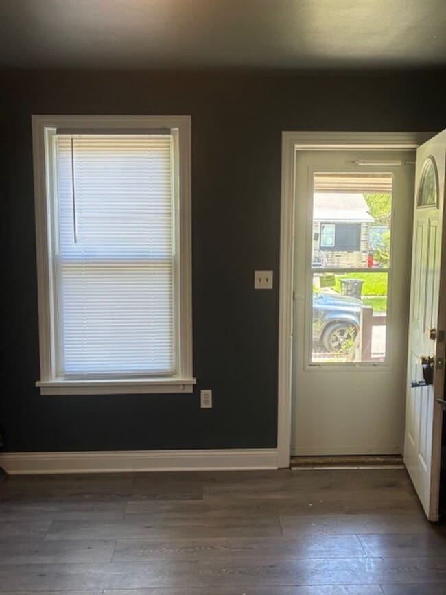 Building Photo - Spacious Living! Near Highway! Private Vibes!