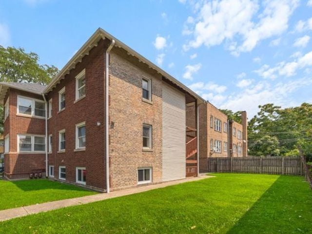 Building Photo - 923 W 85th St