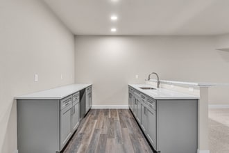 Building Photo - 1913 Conejos Pl