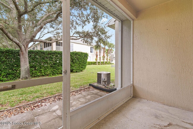 Building Photo - 1342 Hampton Park Ln