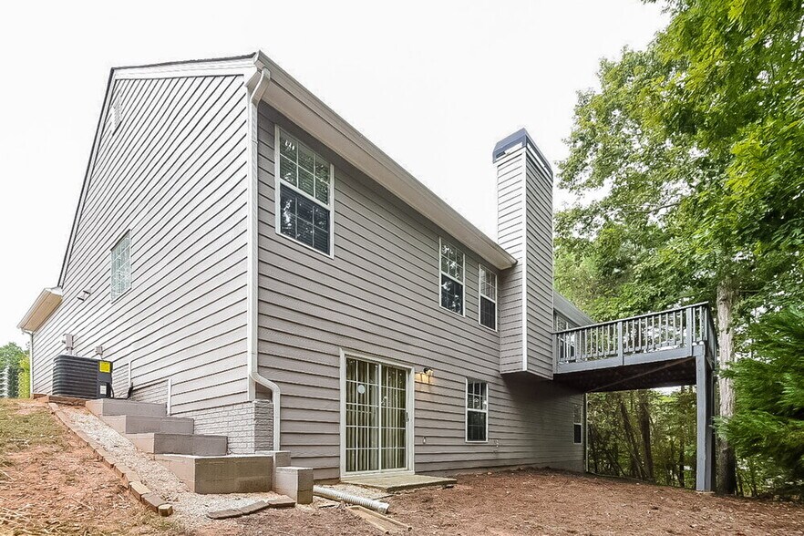 Building Photo - 208 Pebble Creek Ct