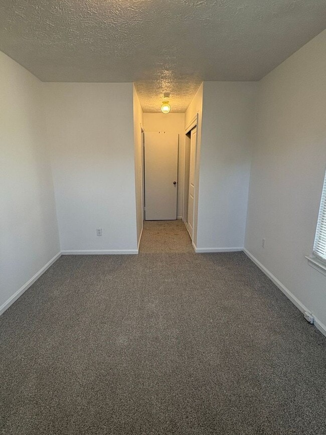 Building Photo - 366 Deputy Ln