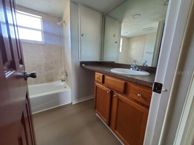 Building Photo - 4387 Sibley Bay St