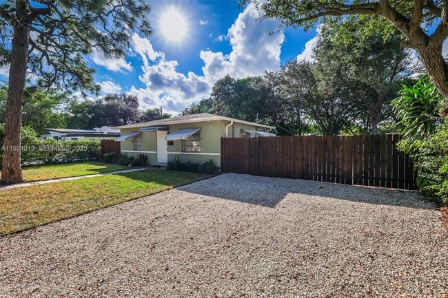 Primary Photo - 13590 NW 5th Ave