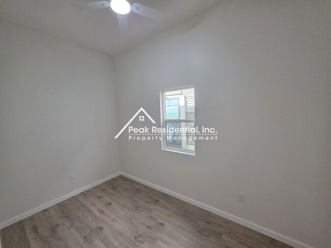 Building Photo - Updated 4bd/2ba Walnut Grove House