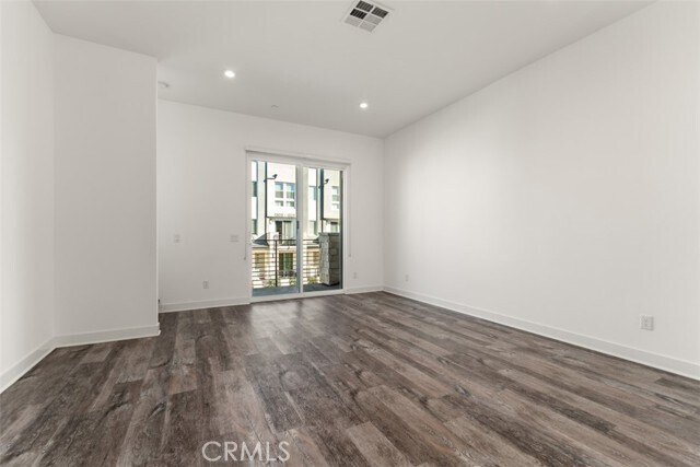Building Photo - 1415 W Cara Dr
