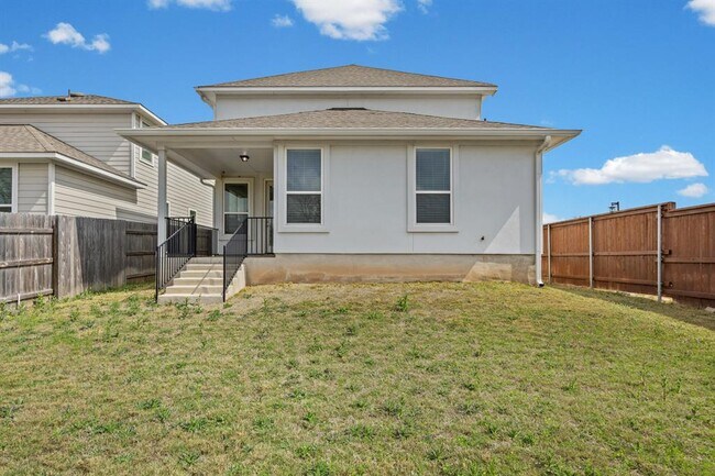 Building Photo - 101 Stone Cyn Dr