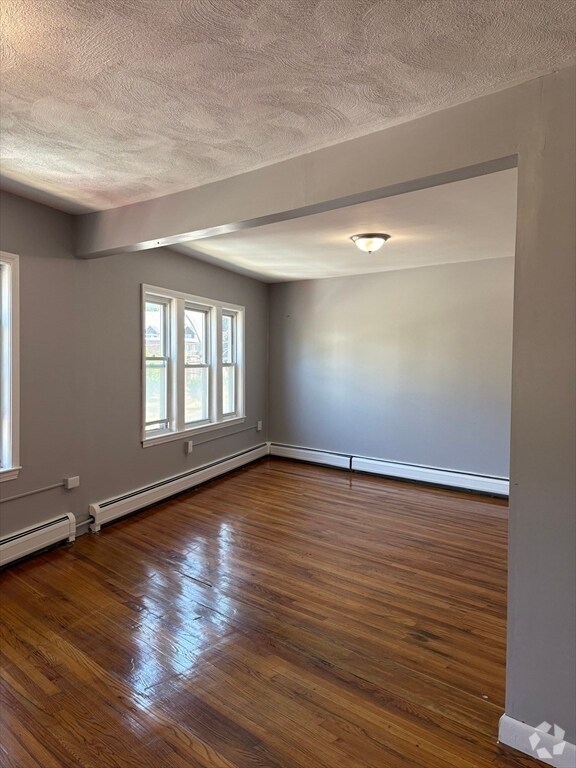 Building Photo - 411 Mt Auburn St