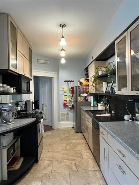 Building Photo - 1229 Euclid Ave NE