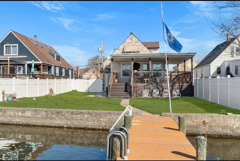 Building Photo - 505 Bayside Dr