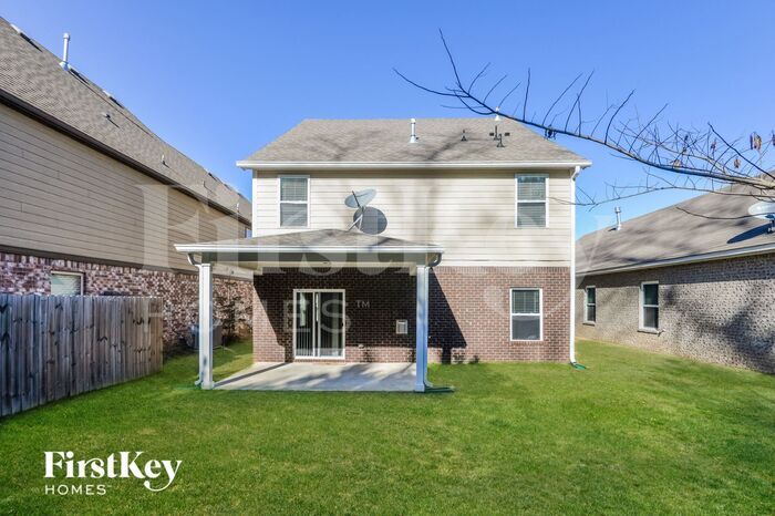 Building Photo - 387 W Park Dr