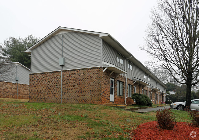 Building Photo - Jefferson Village Apartments