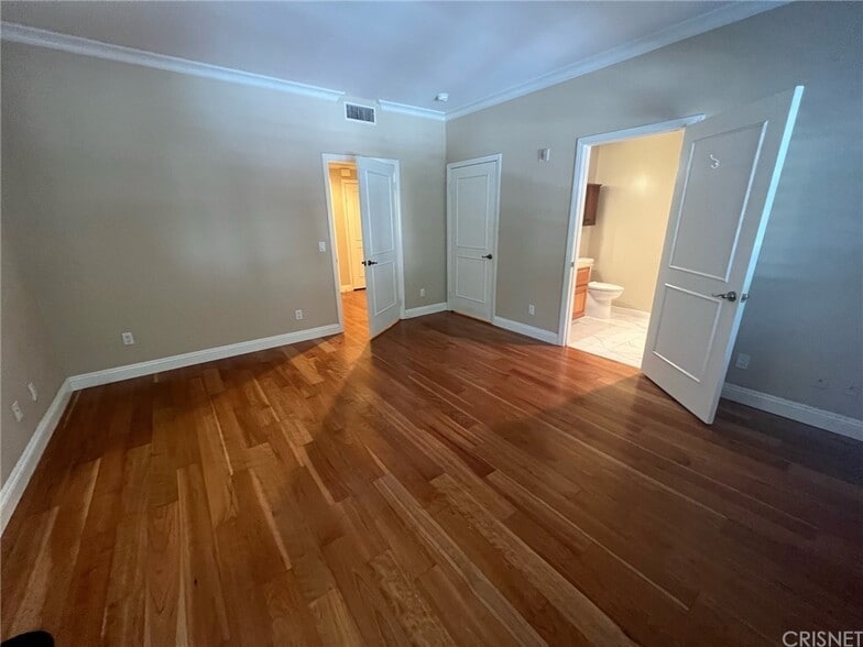 Master Bedroom - 3645 Cardiff Ave