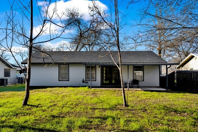 Building Photo - 1205 Arthur Stiles Rd