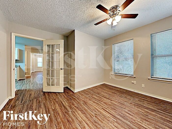 Building Photo - 3815 Coronet Ln