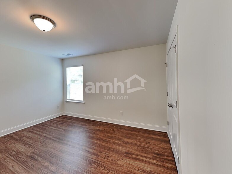 Building Photo - 116 Ashton Dr