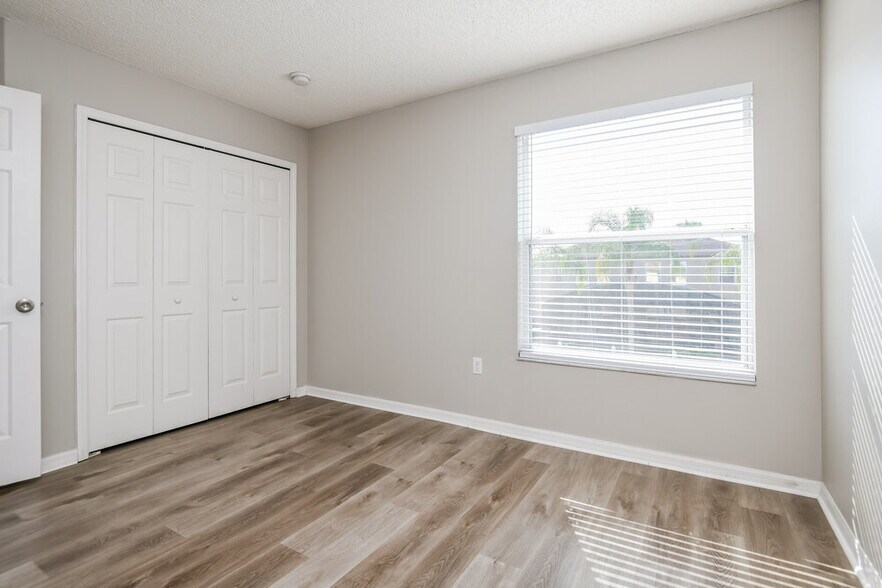 Building Photo - 4560 Ficus Tree Rd