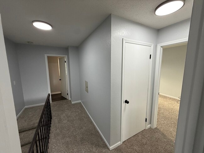 Building Photo - 6755 Woodlake Dr