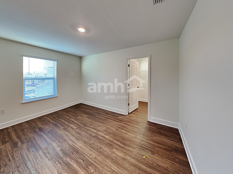 Building Photo - 29640 Passerine Ct
