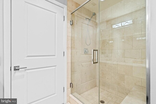 Building Photo - 7171 Woodmont Ave