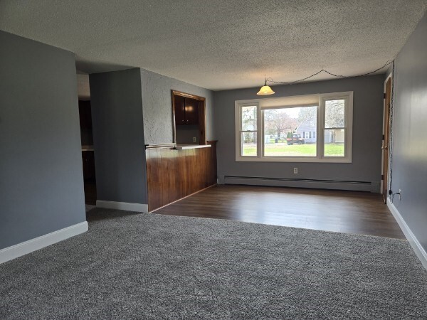 Building Photo - 19 Chapman Ave