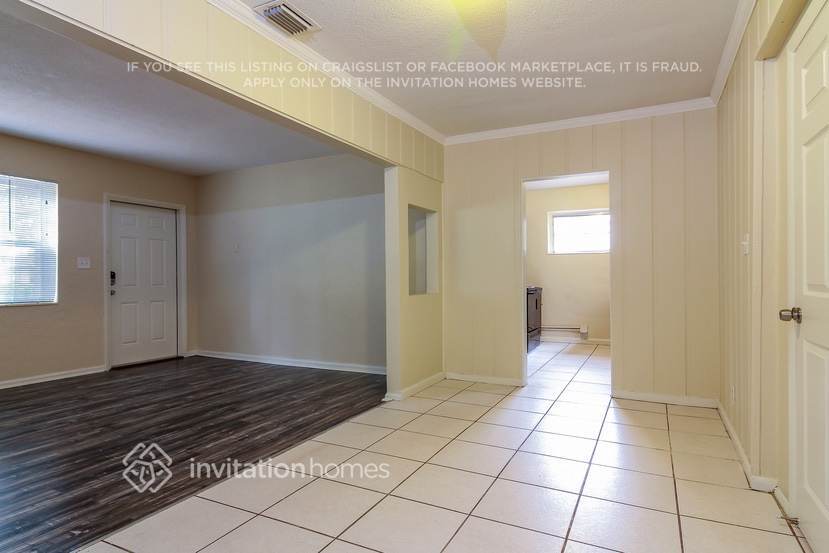 Building Photo - 130 Carolina Ave