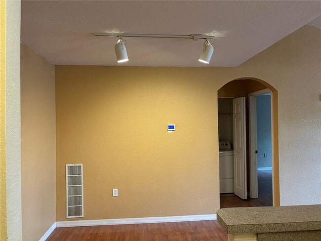 Building Photo - 7411 Vista Way