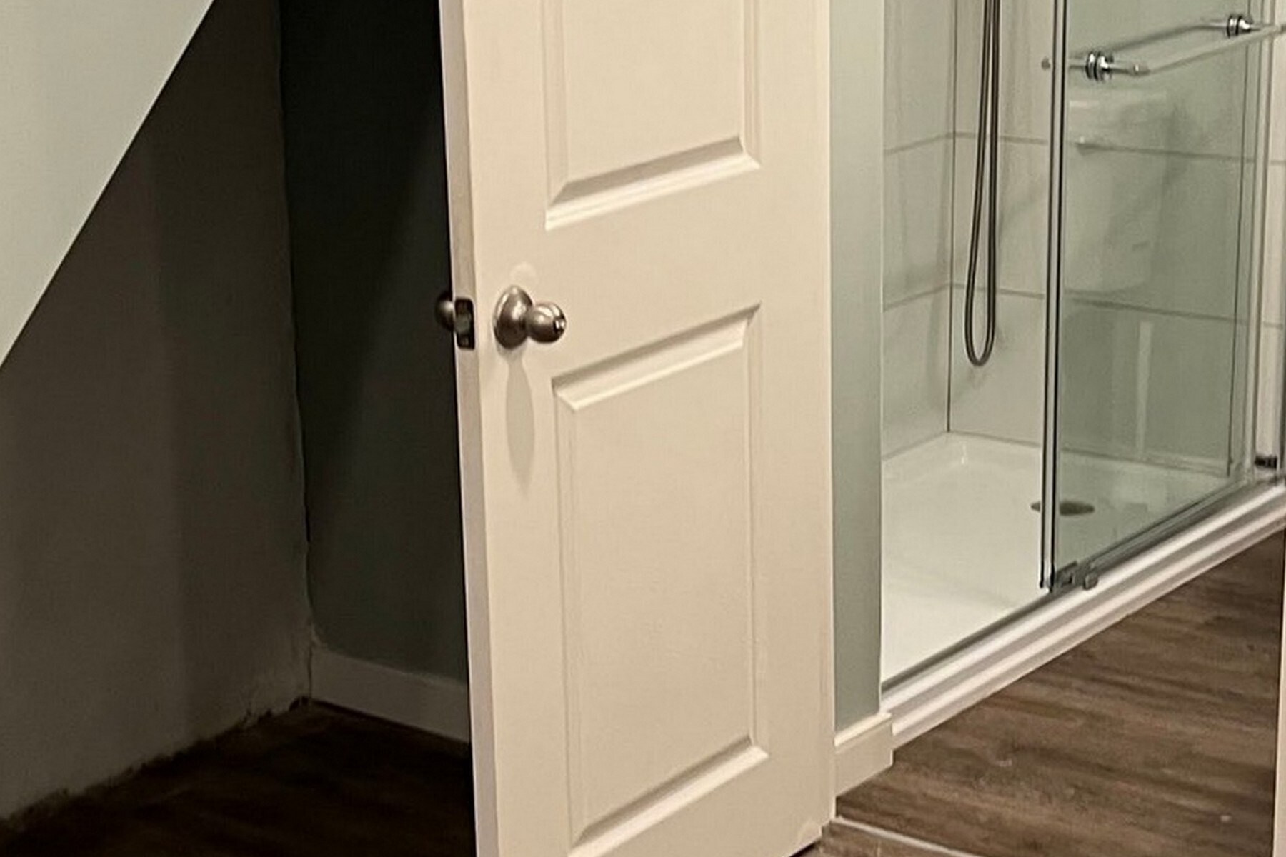 Building Photo - 110 E Roumfort Rd