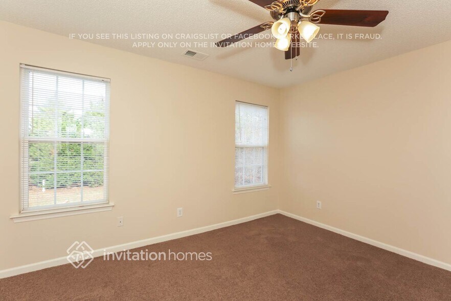 Building Photo - 2003 Salmon River Dr