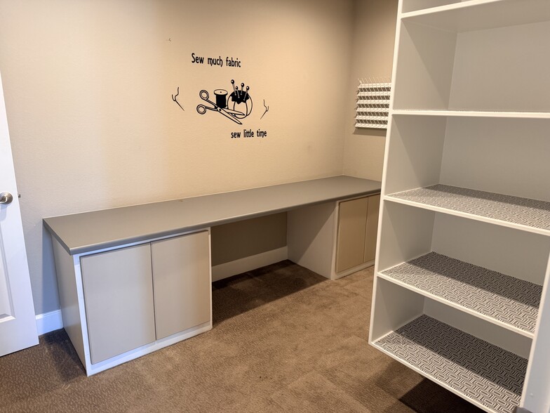 Craft room/ Office - 21952 E Layton Dr