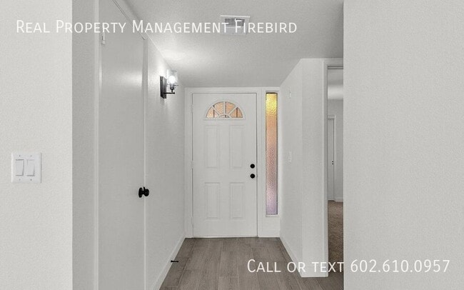 Building Photo - 5216 E Half Moon Dr