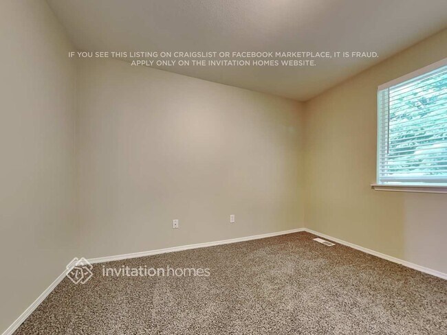 Building Photo - 14909 93rd Ave E