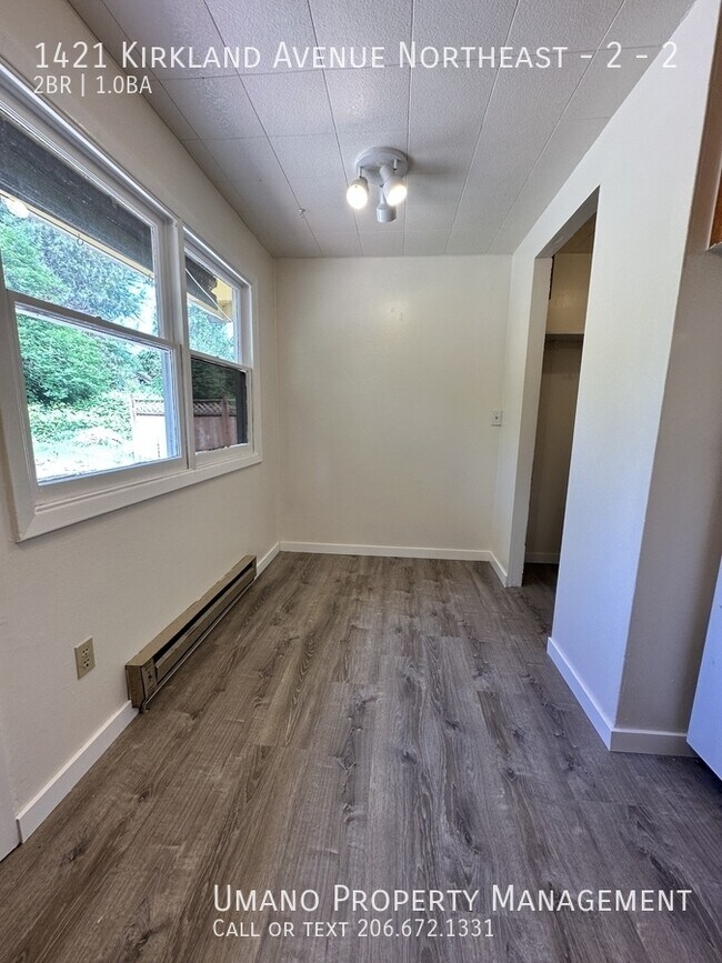 Building Photo - 1421 Kirkland Ave NE