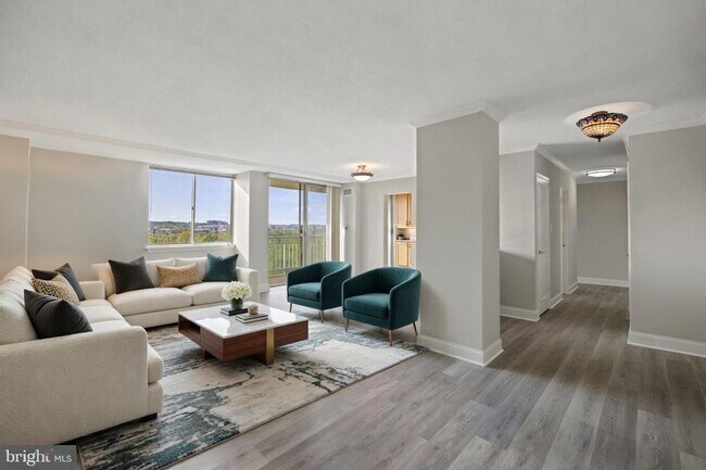 Building Photo - 501 Slaters Ln