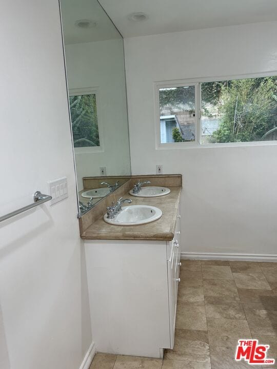 Building Photo - 12417 Stanwood Pl