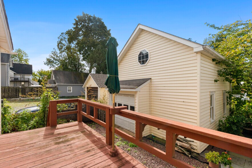 Building Photo - 26 Central Ave