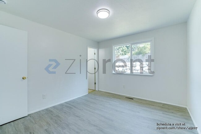 Building Photo - 28312 22nd Ave S