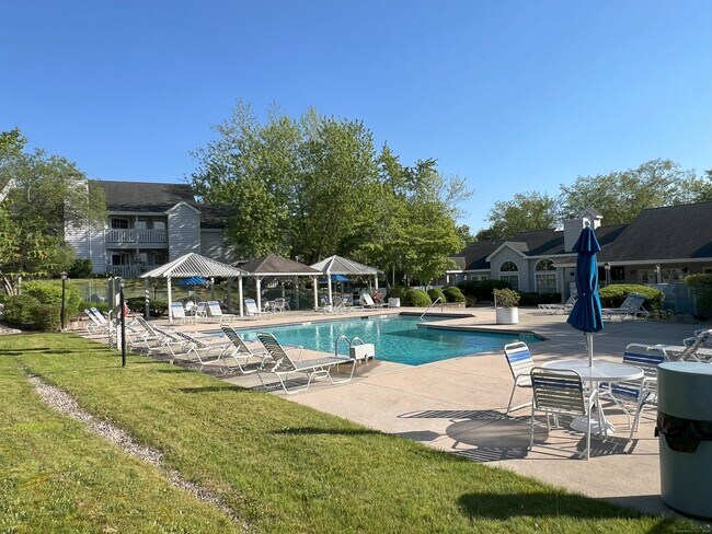 Building Photo - 91 Crown Knoll Ct