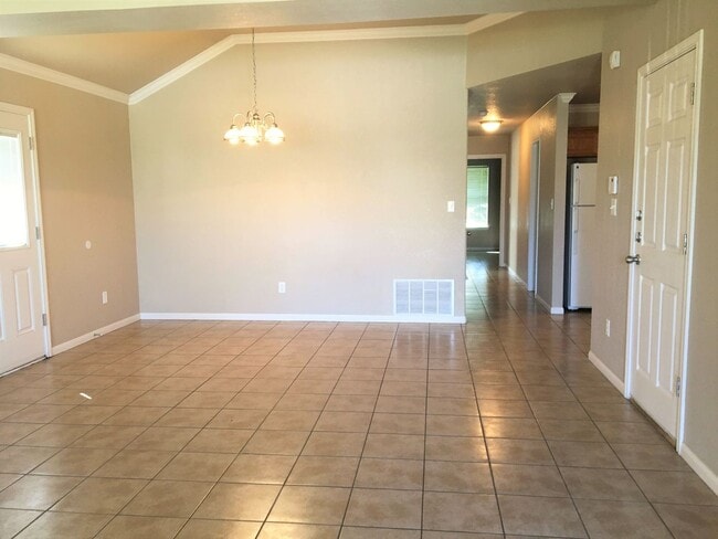 Building Photo - 1302 Powder River Dr