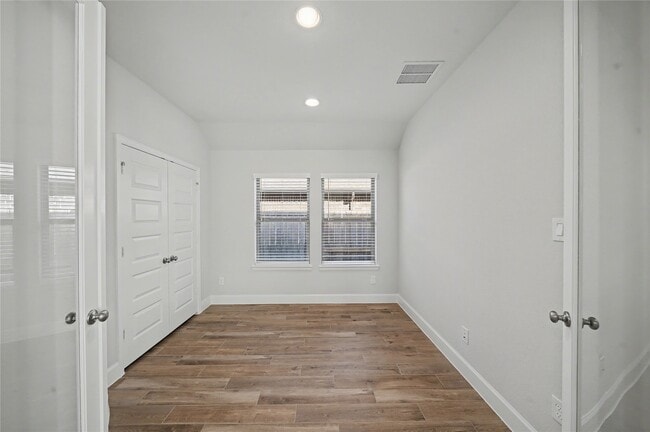 Building Photo - 2919 Orange Leaf Dr